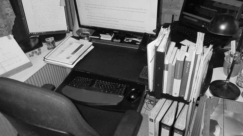 Arbeitsplatz der Bearbeiterin Dr. Marion Kreis